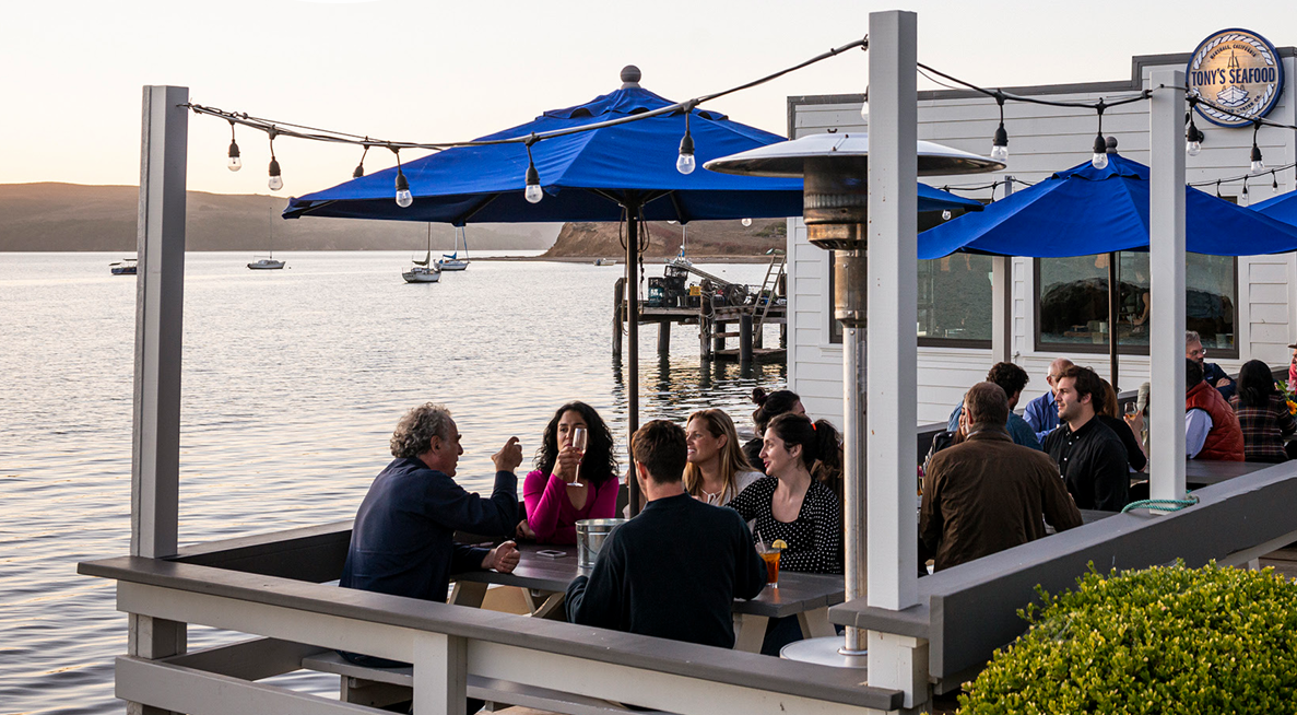 Distinctive Waterfront Locations Distinctive Waterfront Locations